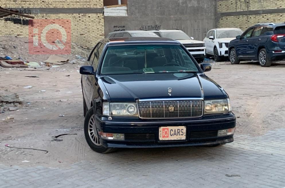 تۆیۆتا کراون